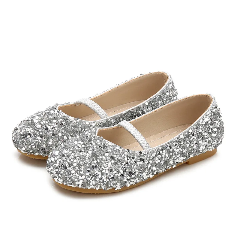 Туфли праздничные для девочки. Туфли для девочек. Блестящие туфли для девочек. Блестящие туфли для девочки. Блестящие детские туфли.