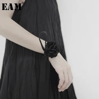

[EAM] Women Three-dimensional Flower Split Long Black Bracelet New Temperament Fashion Tide All-match Spring Autumn 2020