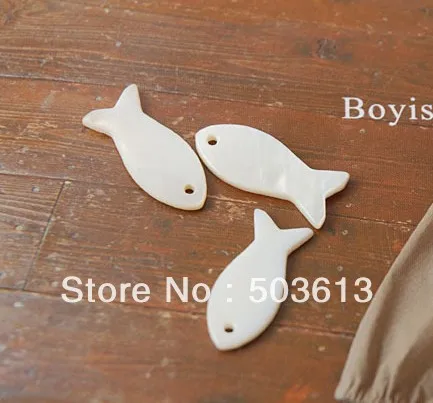 

Fashion DIY White Shell Beads Fish Shape Loose Beads 8x24mm 20 pieces ab1149