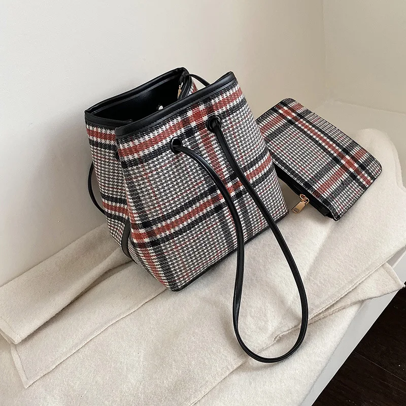 

Women's Crossbody Bag 2019 Famous Plaid Fashion Designer Large Capacity Bucket Shopping Shoulder Bag Women Handbag and Purse