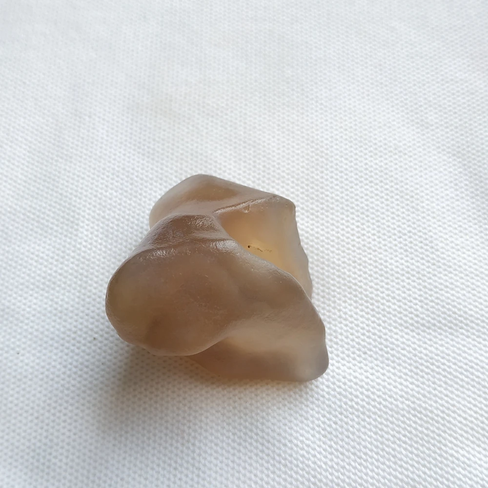 Natural beautiful stone Ornamental raw stone raw agate Silk Road Collectibles unique collection Natural beautiful stone Ornamental raw stone raw agate Silk Road Collectibles unique collection