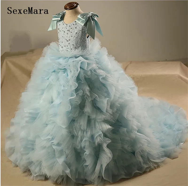 

Luxury Princess Pageant Dresses Ruffles Tiered Kids Ball Gowns with Crystal Bow First Communion Dresses Flower Girl Dress