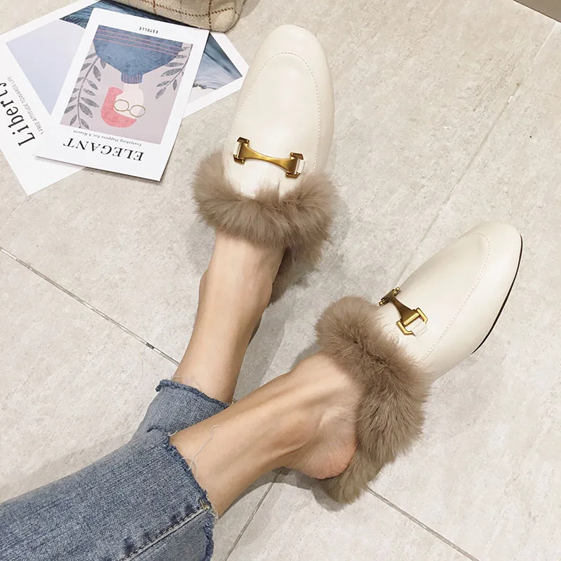 Shoes Woman Winter Slippers Luxury Slides Pokemon Plush Cover Toe Platform Mules Women Designer Fur New Flat Basic Cotton
