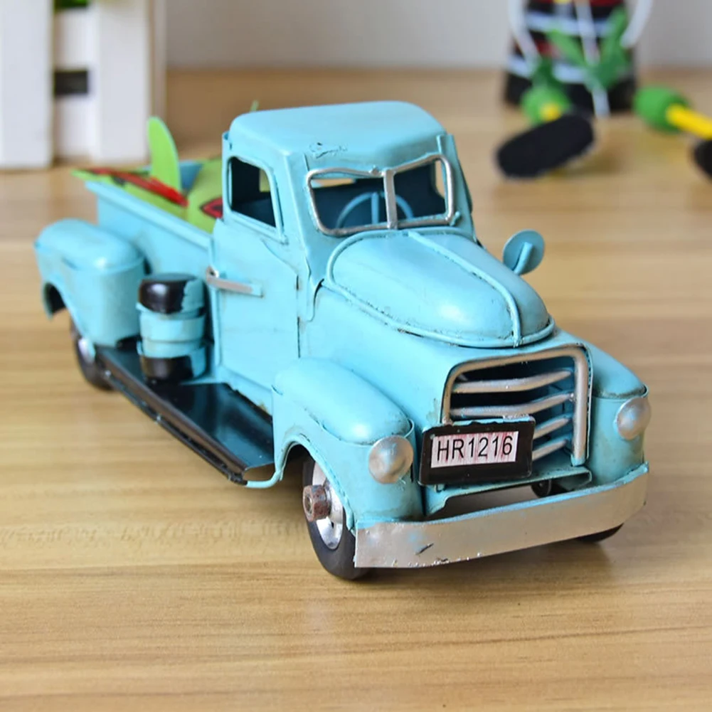 Rotes Weihnachten Vintage Truck Modell Ornamente Metall Auto Verzierungen  Classic Desktop Modell Dekoration Spielzeug für Home Office