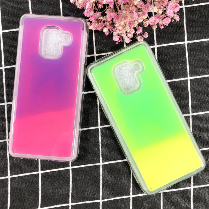 

Dynamic Liquid Quicksand Case For Samsung Galaxy A8 2018 Cover Silicone Shockproof For Samsung A8 Plus 2018 luminous Cases