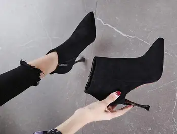 

2019 autumn and winter new fashion net red thin boots pointed high-heeled Martin boots short tube female bare boots