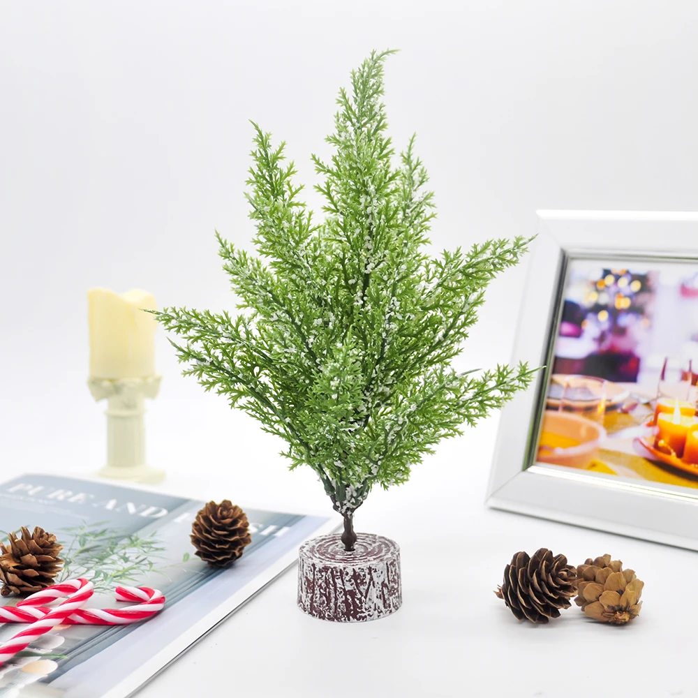 Christmas tree  (4)