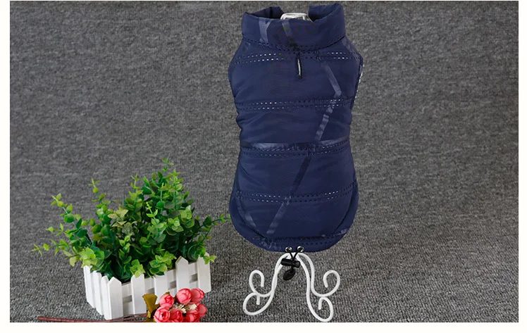 В настоящее время новая стильная одежда для домашних животных плюс бархатная зимняя одежда для собак теплая одежда с хлопковой подкладкой толстая одежда для домашних животных