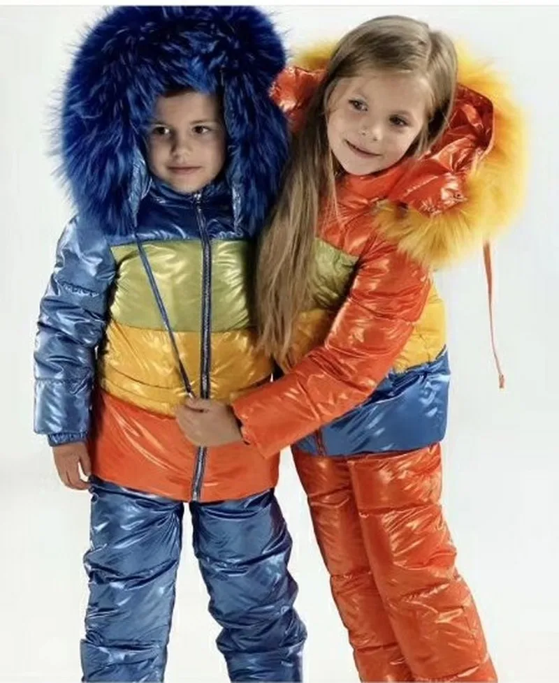 Модный детский костюм куртка-пуховик многоцветные ветрозащитные лыжные костюмы для мальчиков теплое водонепроницаемое пальто для девочек+ утепленные пуховые штаны