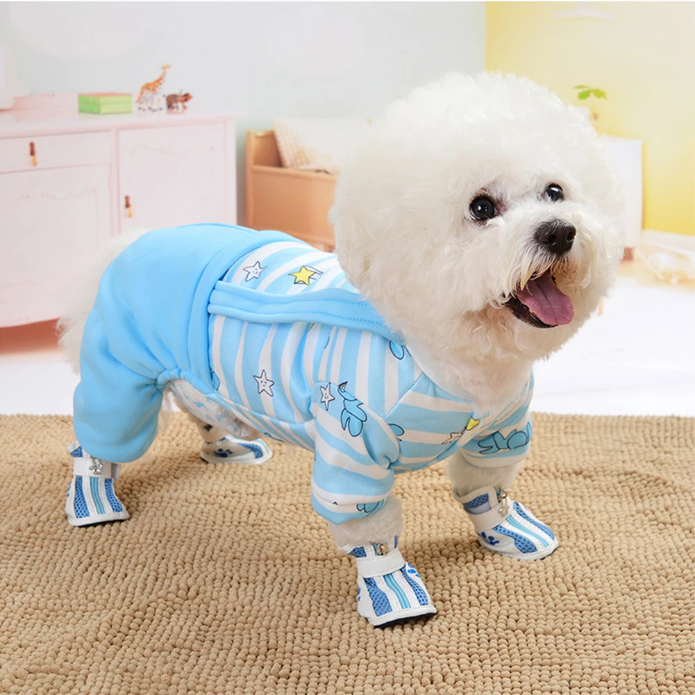 Одежда для сна с четырьмя ножками; милая теплая одежда для щенков; зимняя одежда; пижамы для собак из полиэстера с рисунками из мультфильмов; комбинезон для животных в полоску на пуговицах