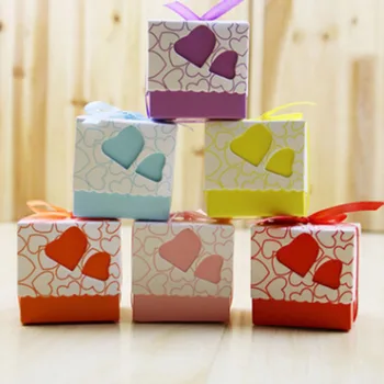 

Hot 50pcs Wedding Candy Boxes Double Hollow Love Heart Design Laser Cut Wedding Party Favor Gifts Candy Bags With Ribbon Party