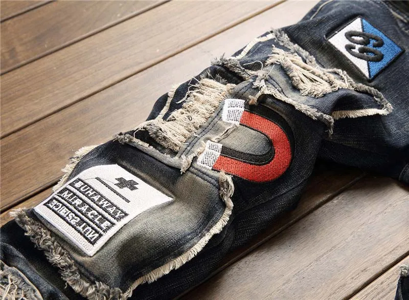 KIOVNO Men Ripped Pleated Jeans Pants Fashion Badge Patchwork Denim Trousers For Male Size 29-38 Straight (5)