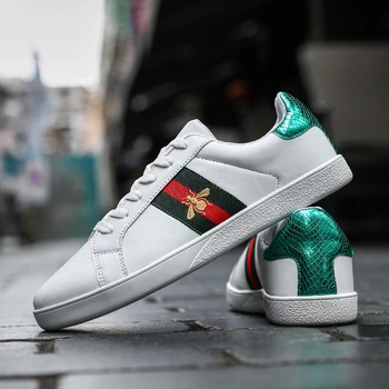 

2020 Little Bee White Shoes Men Sneakers Classic Unisex Couple Shoes Man Outdoor Breathable Chaussure Homme Sapato Masculino