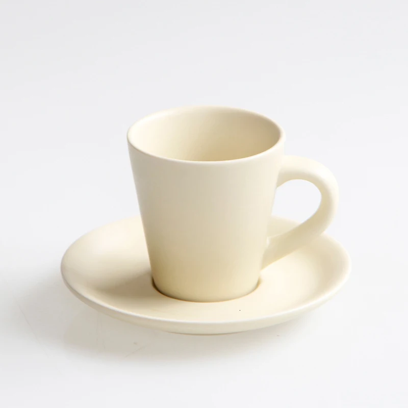 Beige 100 мл низкая Глянцевая морозная текстура Demitasse эспрессо чашка блюдце набор кафе дешевые мини Expresso итальянская черная кружка для кофе поднос - Color: Beige