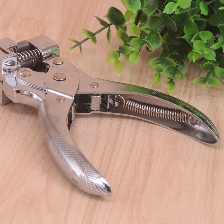 PVC Plastic ID Cutter Paper Tag Tool Plier Hole Identity Puncher Punch stationery Office Badge Card paperboard paper cutter paper punch hole punching tools paper craft punch