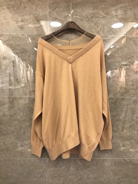 

Perspective of New Female Neck in Early Autumn of 2019 Net Yarn Splicing Decoration Long Sleeve 100-Lap Top Knitted Shirt 907