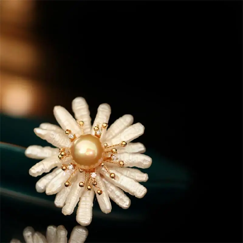 

Creative Elegant brooch Natural Fresh Water Baroque Pearl Brooch For Women Party Brooch Flower Fine Jewelry Handmade