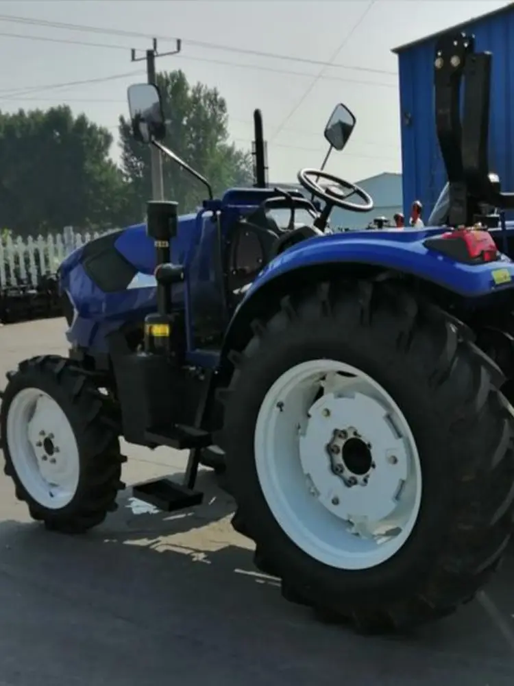 Фермерский трактор 4WD 80 лошадиных сил можно выбрать разное оборудование |
