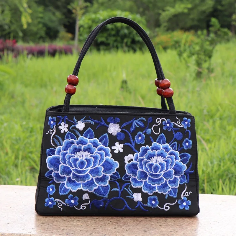 New Fashion Embroidery Women Small handbags National Floral Embroidered Lady Top-handle bags Single-layer Beading Falp Carrier