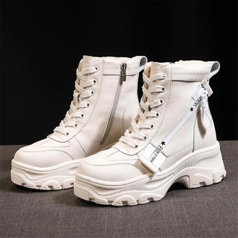 DIWEINI Leather Women's Chunky Boots Winter Thick Fur Warm Women Platform Sneakers Fashion Combat Boot Woman Martin Shoes - Цвет: White