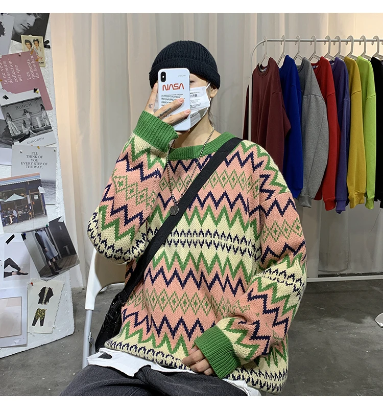 Sweater Men's Warm Fashion Contrast Color Casual Retro O-neck Knit Pullover Men Loose Knitting Sweaters Male Sweter Clothes