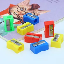 4 цвета, точилка для карандашей с одним отверстием, маленькая портативная пластиковая ручная точилка для ручек для начальной школы, детские канцелярские принадлежности, подарки