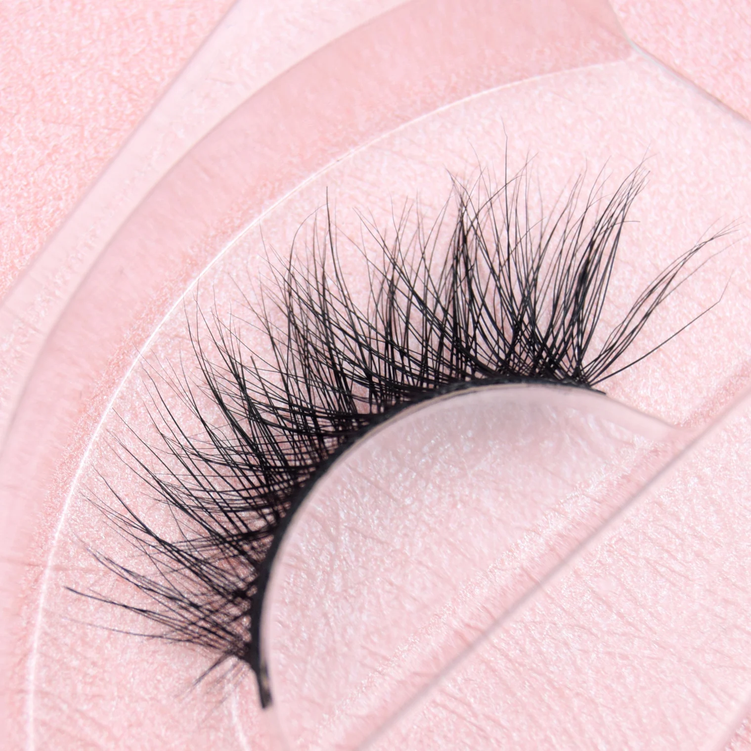 

Visofree 3D Mink Eyelashes 100% Cruelty free Wispy Cross Lashes Natural Dramatic Makeup Cilios Handmade False Eye lashes M03