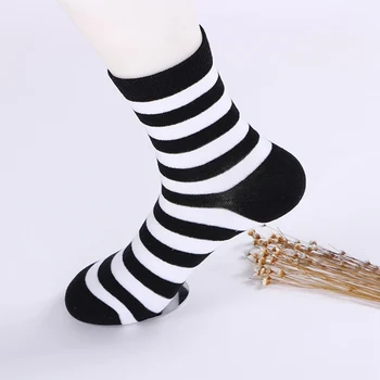 

2019 Fashion Striped Simple Sport Socks Women Cotton Ankle Female Funny Striped Socks