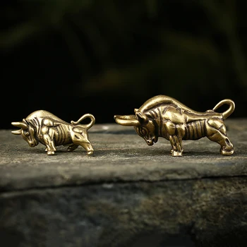

Antique Pure Copper Solid Bull Miniature Figurines Desk Ornaments Brass Wall Street Bullfighting Table Decorations Home Decors