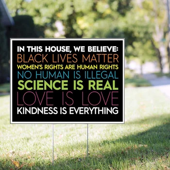 

We Believe Small Plastic Yard Lawn DIY Display Warning In This House Vertical Garden Flag Double Sided Home Outdoor Decoration