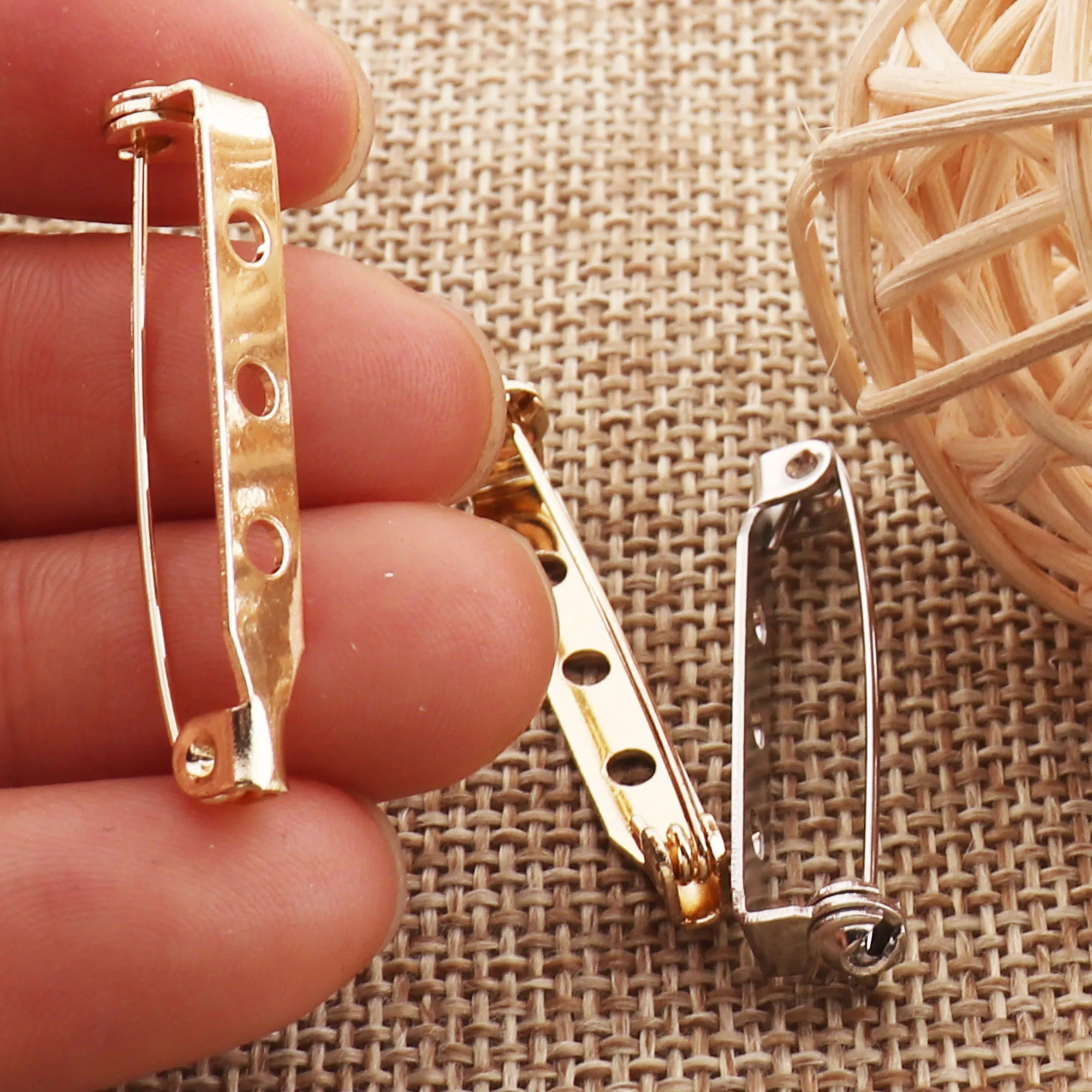 

50 шт. золото/серебро Безопасность шпильки, 33 мм ремесло брошь стежка маркеры металлические петли Подвески ювелирных изделий оптом крепежи зажимы