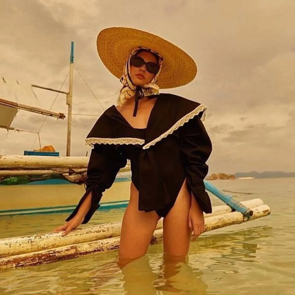 Women Raffia Wide Brim Boater Hat 15cm 18cm Brim Straw Hat Flat Summer With White Black Ribbon Tie Sun Beach Cap