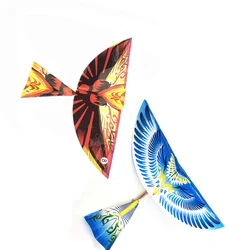 Cometa divertida y deportiva de pájaros voladores para niños, juguete interactivo de dibujos animados para exteriores, juego accionado con banda de goma elástica azul, 1 unidad