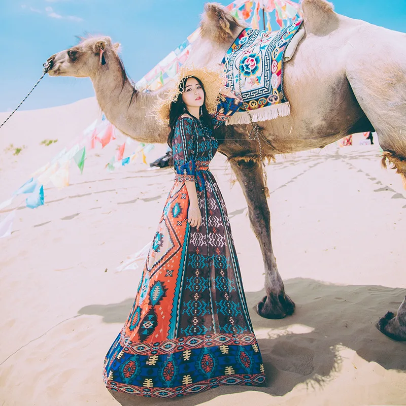 

2020 New Spring and Autumn New Celebrity Exotic Dress round Neck Bell Sleeve Two-Piece Chiffon Printed Dress