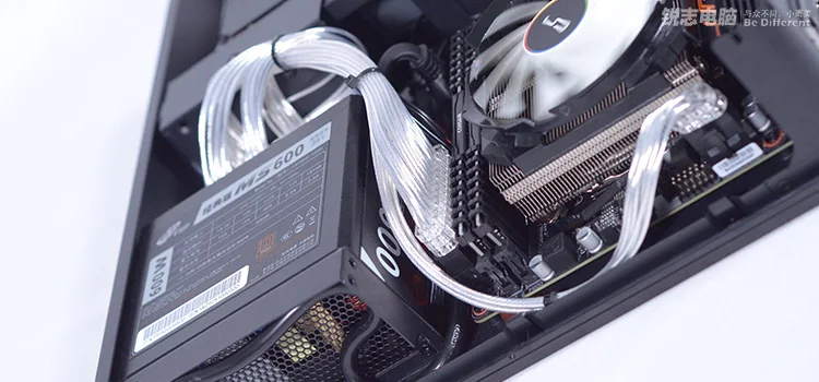 Фрактальный процесс FD202 I5 9400/I7 8700 ультратонкий/портативный хост Мини/ITX компьютер