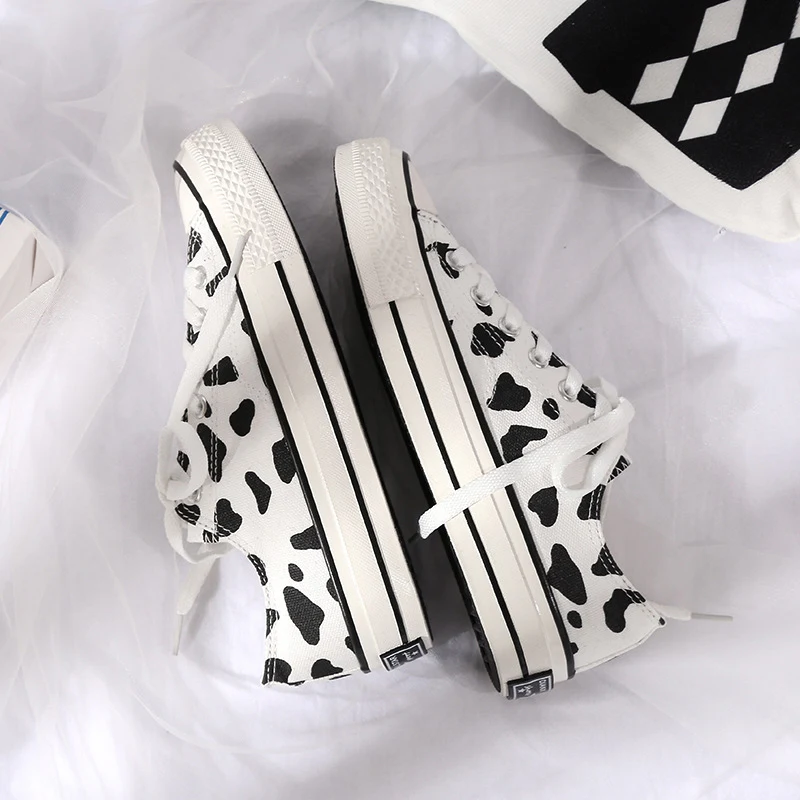 Woman Canvas Sneakers Womens Classic Flats Female Lace Up Cow Spot Shoes Women Hightop Shoes Student 2020 Fashion