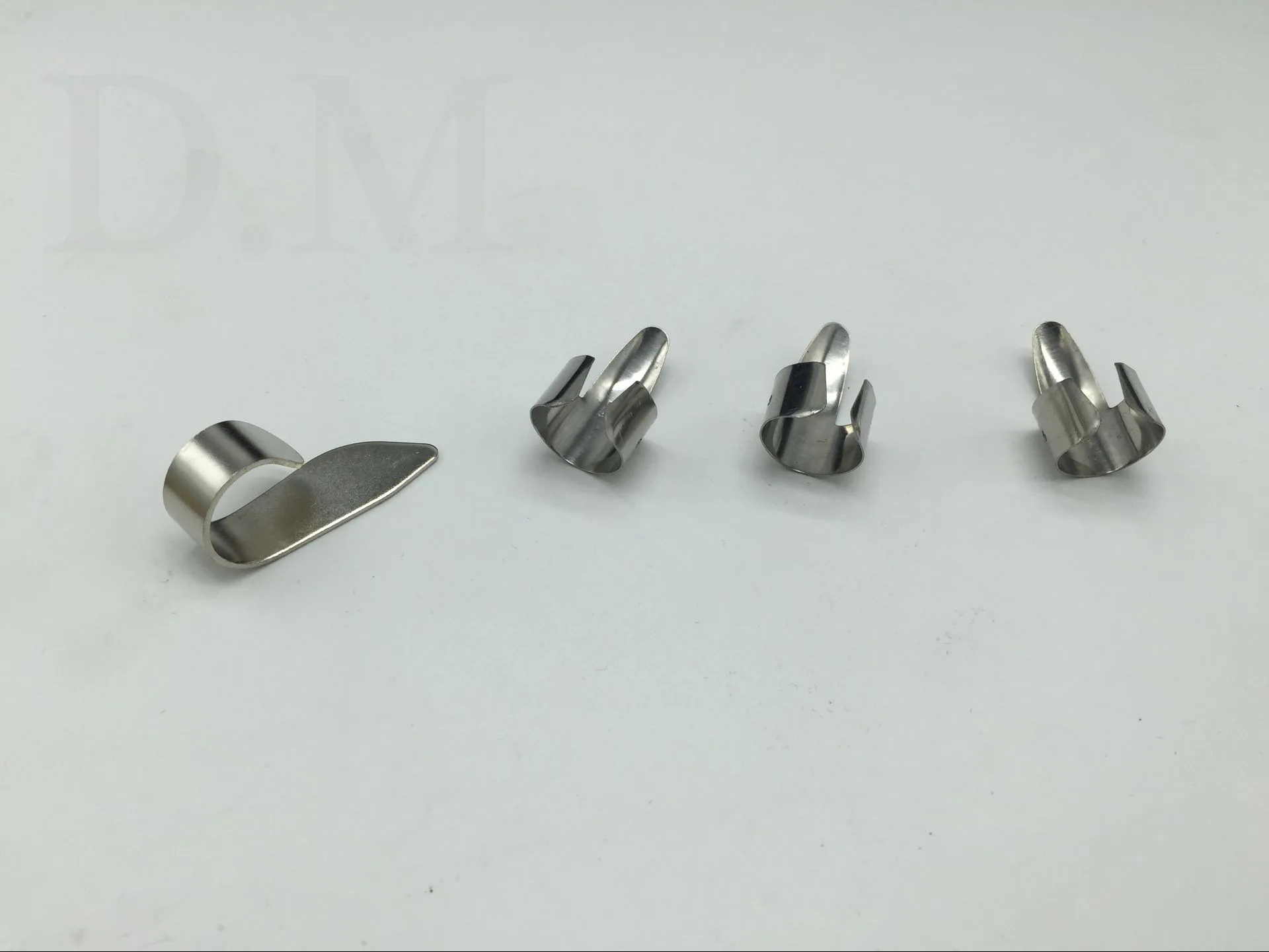 Factory Direct Selling Customizable Guitar Pick Metal Finger Stall Shrapnel Stainless Steel Thumb Forefinger Finger Pick