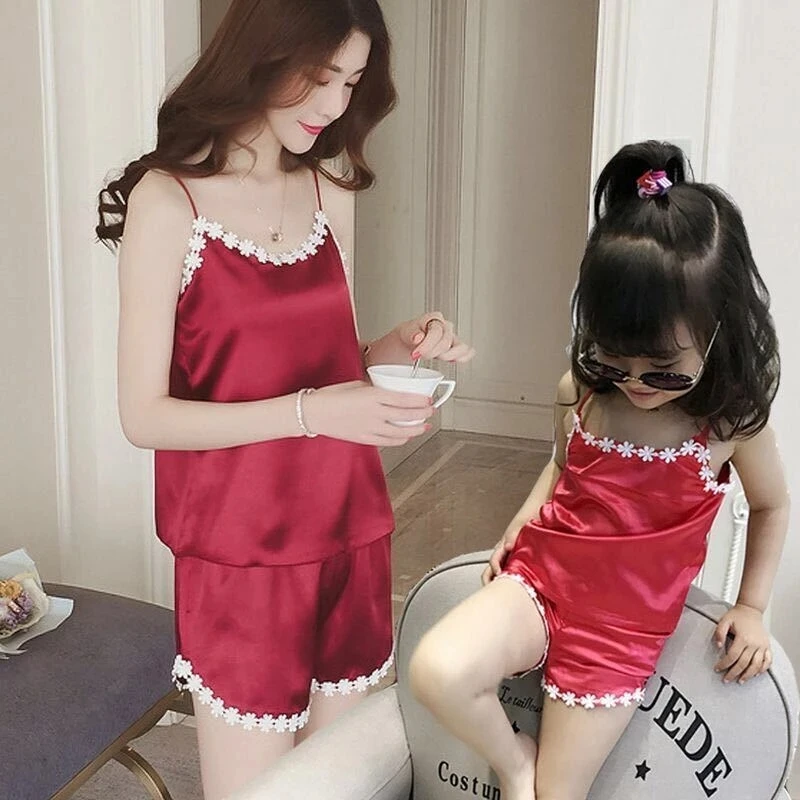 Прямая поставка модный пикантный Шелковый кружевной топ на бретельках для