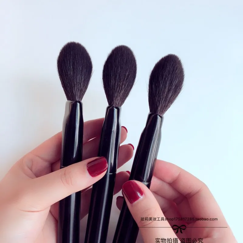 

High-grade wool Filling Brush High Gloss Brush Blusher Brush Beauty Tools Cosmetic Brush Recommended by Bloggers A02 small