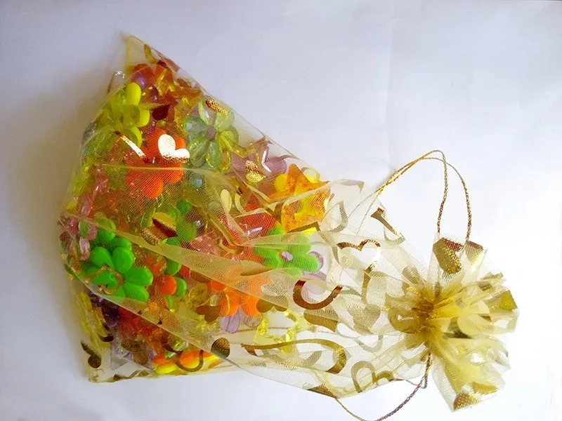 Сумки из органзы с золотым сердцем, 7x9 см, 500 шт., упаковка для ювелирных изделий, демонстрационные сумки, Подарочная сумка на шнурке, мешочек для ювелирных изделий, сумка для браслетов