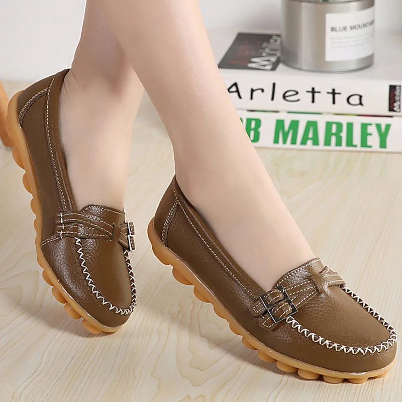 

Women Flats Casual Shoes Women Moccasins Leather Shoes Ladies Nurse Shoes Slip-On Spring Flats Shoes Women Loafers Plus Size 43
