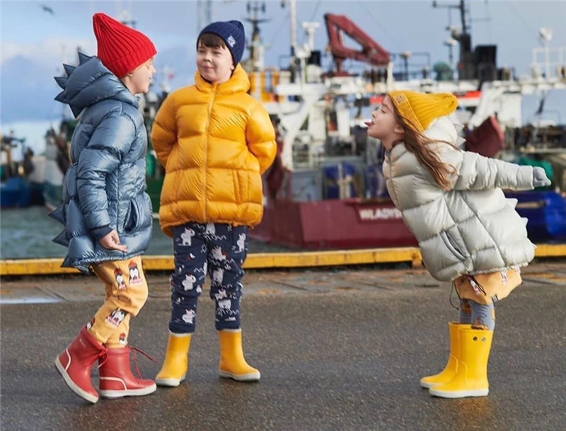 90% пуховое пальто Kukukid, высокое качество, детское пуховое пальто с динозавром для мальчиков и девочек, модное Брендовое теплое длинное пальто для детей