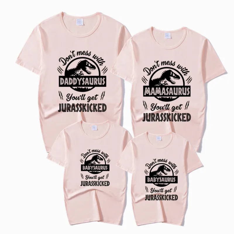Не связывайтесь с Saurus, вы получите одинаковые комплекты с принтом Jurasskicked, футболка мама папа, детская семейная одежда детская футболка - Цвет: P1241-pink