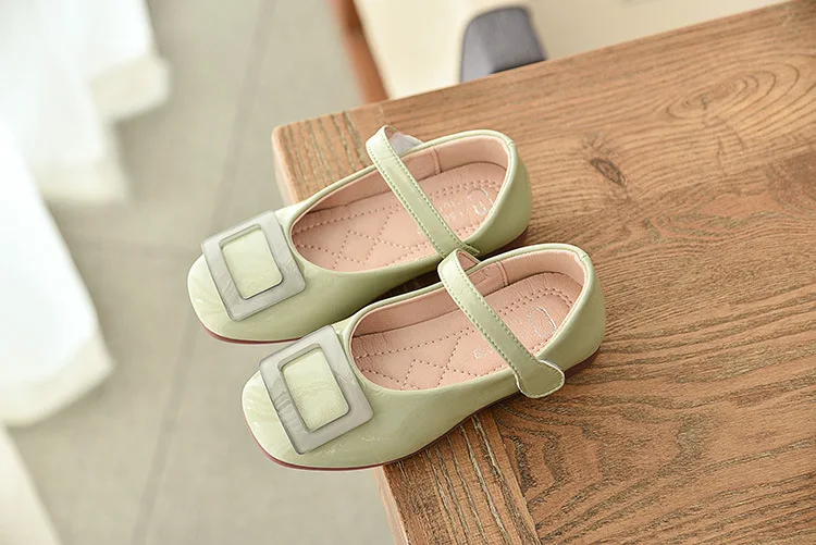 11792095585_71657445