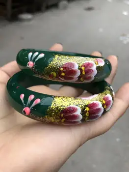 

Natural yu carving painting peacock bracelet female sends elder mother