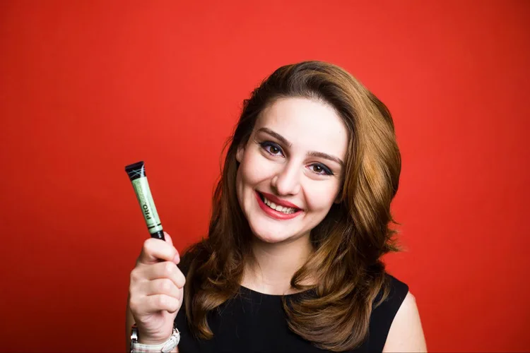 Консилер контурный жидкий Pro маскирующий тональный крем темно белый Corretivo Maquiagem