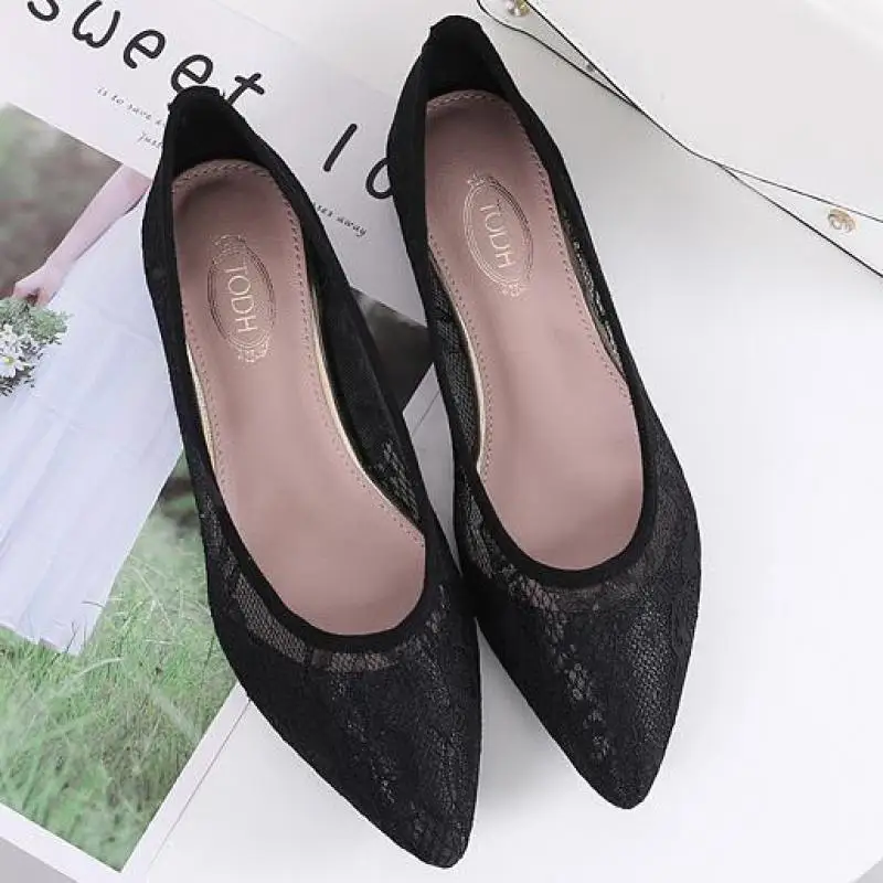 

Summer Women Black Breathable Mesh Lace Flower Knitted Flats Pointed Toe Flat Ballerina Shoes Ladies Slip On Loafers Boat Shoes