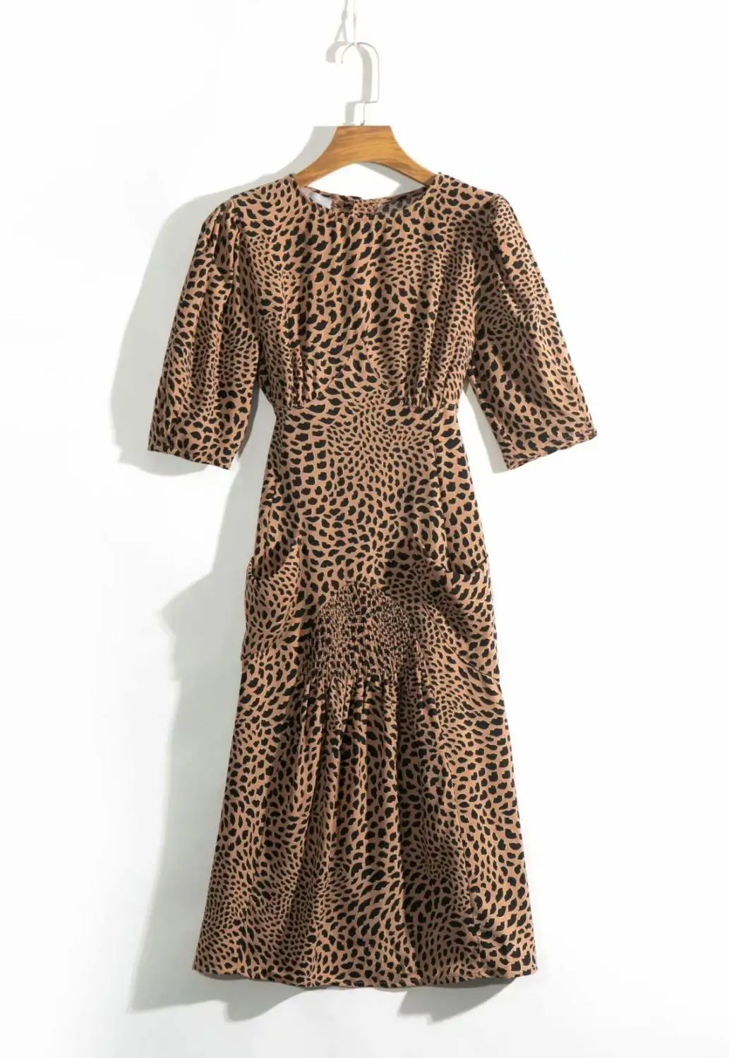 Bazaleas, французское женское платье миди с принтом олененка и поцелуями, смятое и присборенное спереди платье с хомутом, vestidos, повседневное винтажное платье Norma - Цвет: DR4946 leopard N479