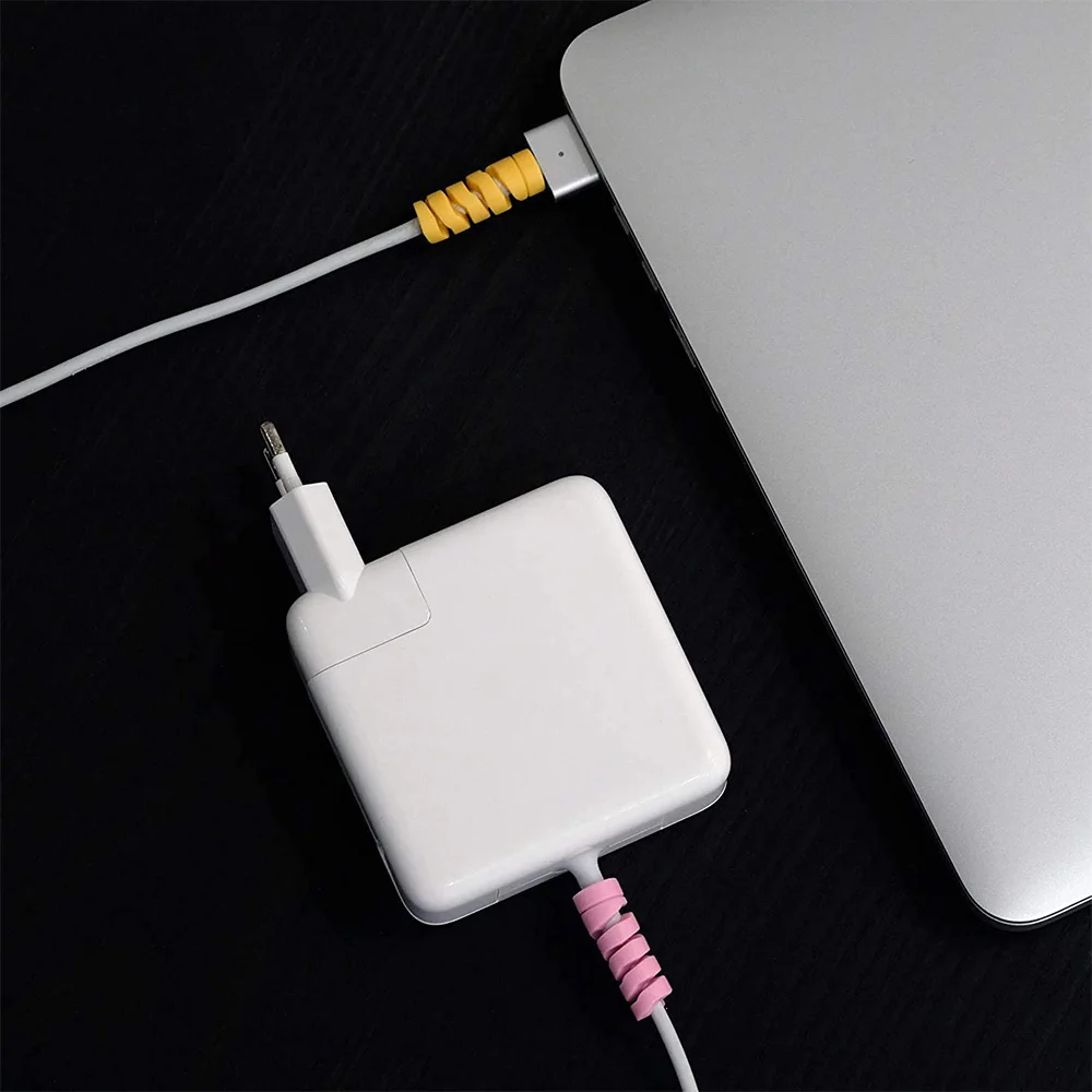 Ochranný prvok na káble použitý na rôznych zariadeniach