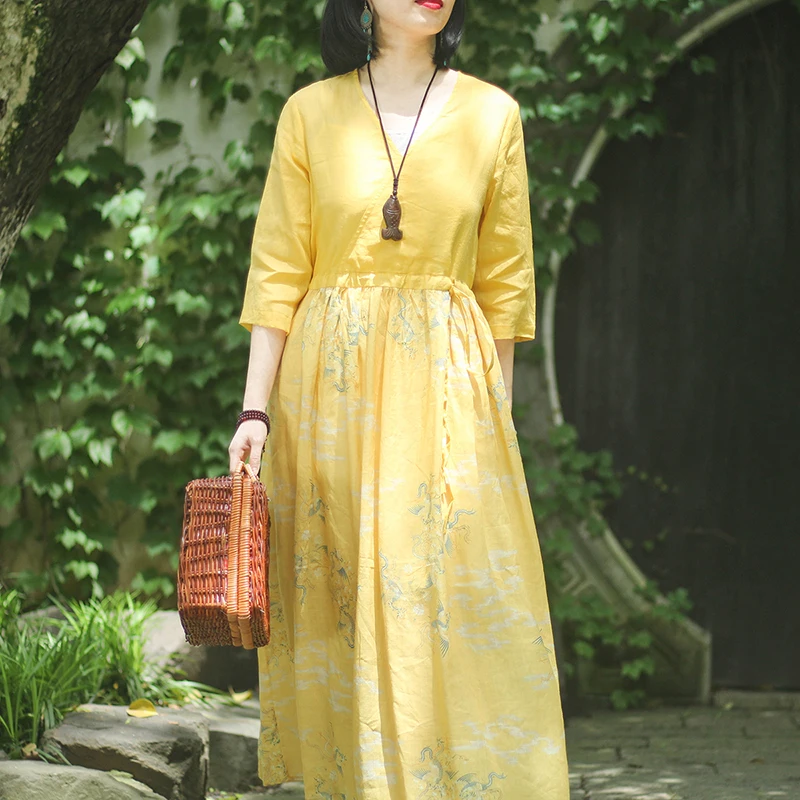 

Original Theatrical Family Women's Summer New Retro V-neck Gown Clouds Stitching Half Sleeve Dress Ramie